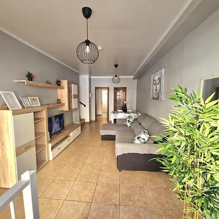 Apartamento Spacious Independent Next The Airport - Sea *