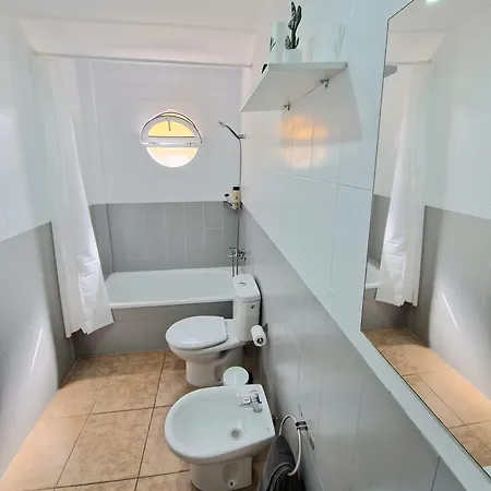 Spacious Independent Next The Airport - Sea Сан-Исидро