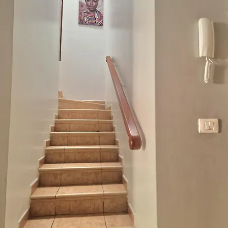Apartamento Spacious Independent Next The Airport - Sea