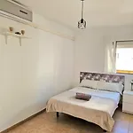 Apartamento Spacious Independent Next The Airport - Sea *
