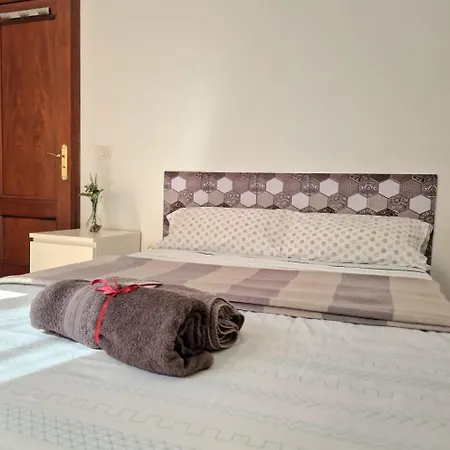 Appartamento Spacious Independent Next The Airport - Sea *