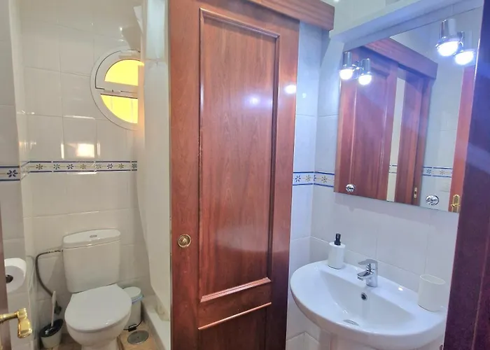 Apartment Spacious Independent Next The Airport - Sea *