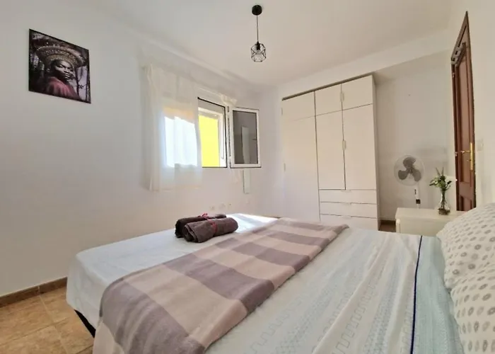 Spacious Independent Next The Airport - Sea San Isidro (Tenerife)