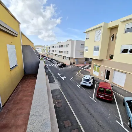 Spacious Independent Next The Airport - Sea * San Isidro (Tenerife)